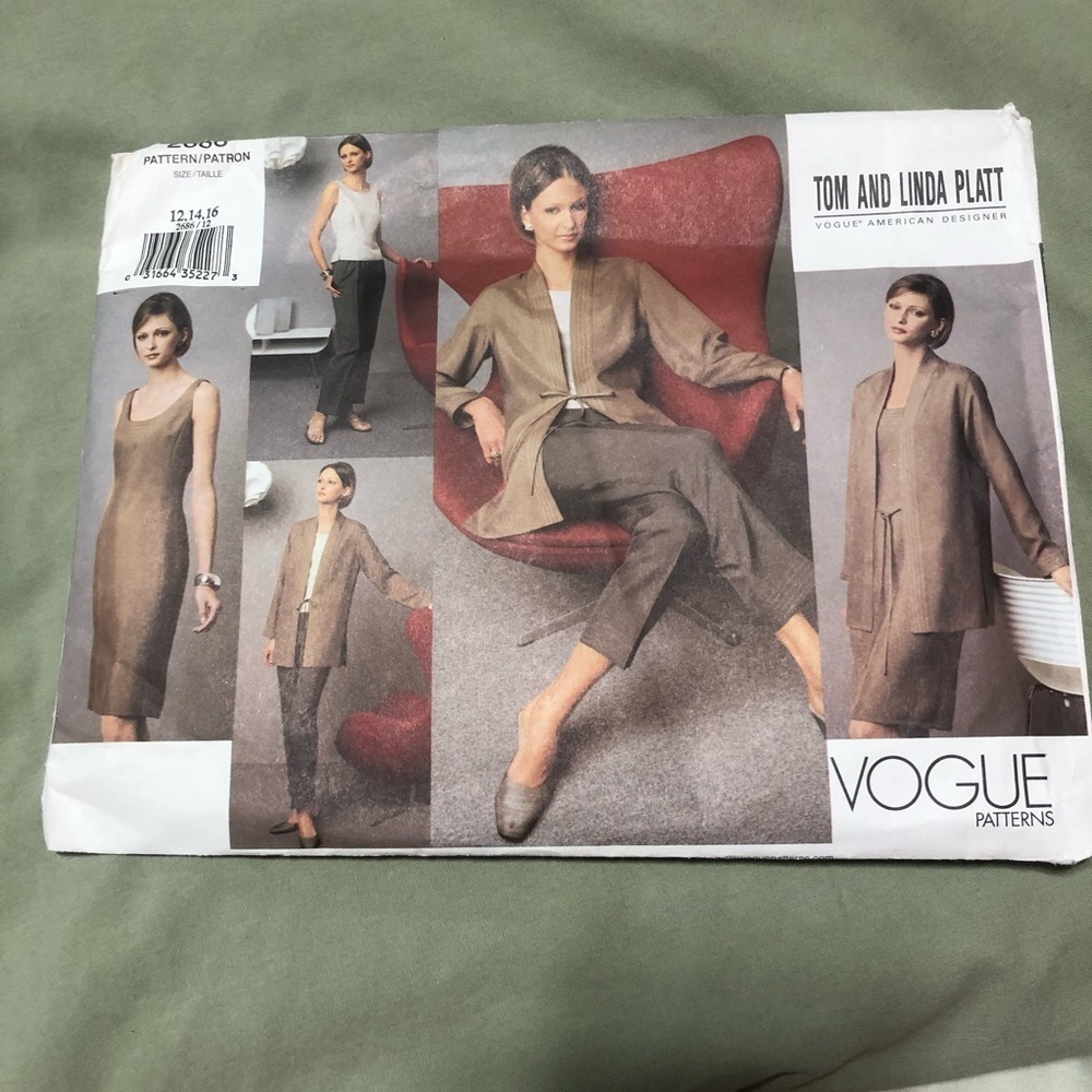 Vintage vogue 2686 , sizes 12-16- Tom and Linda Platt - dress, to, pants, jacket